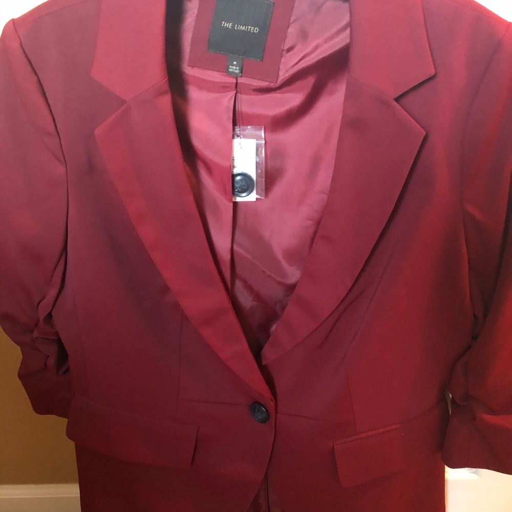 Women’s fitted blazer